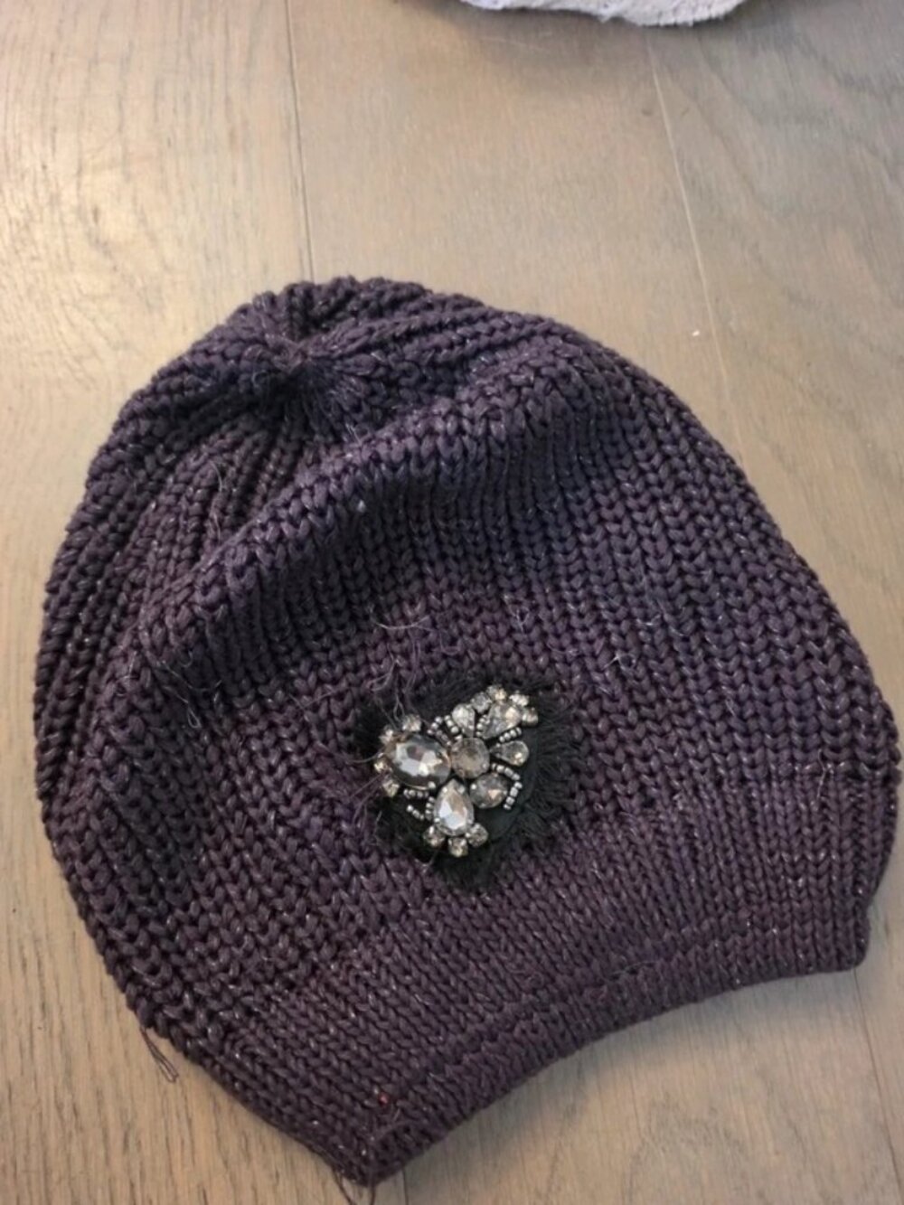 Vintage Vera Wang slouch early 2000s metalic purple beanie hat
